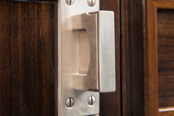 8-Galley-Dresser-Hardware